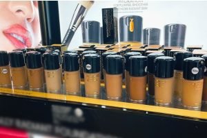 MAC Cosmetics Studio Radiance Serum-Powered Foundation