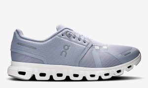 On Cloud 6 Women’s Shoes @Foot Locker !!