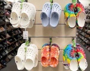 Amazing Discount on Crocs sitewide !