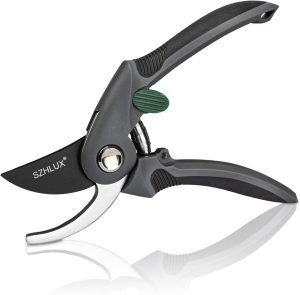 Pruning Shears for Outdoor Gardening