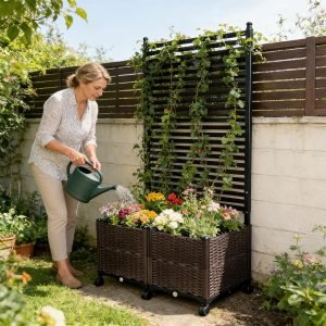 Privacy Screen with Planter Box 
