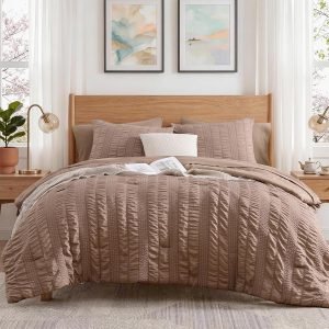 Full Size Comforter Set !