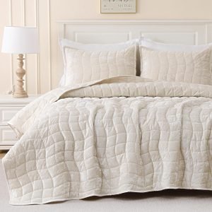 3 Pieces Velvet Quilt Set