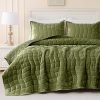 Velvet quilt set