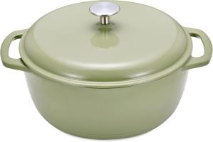 Amazon Basics Cast Iron Dutch Oven Pot