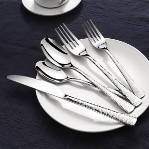 20-Piece Silverware Set